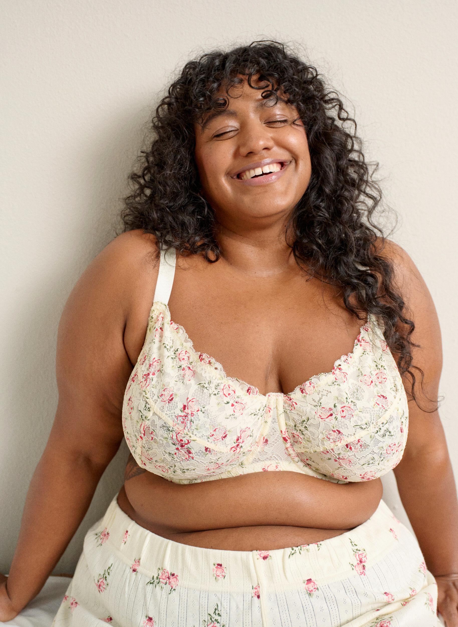 Zizzi Full-coverage BH met bloemenkant, Wit, Image image number 0