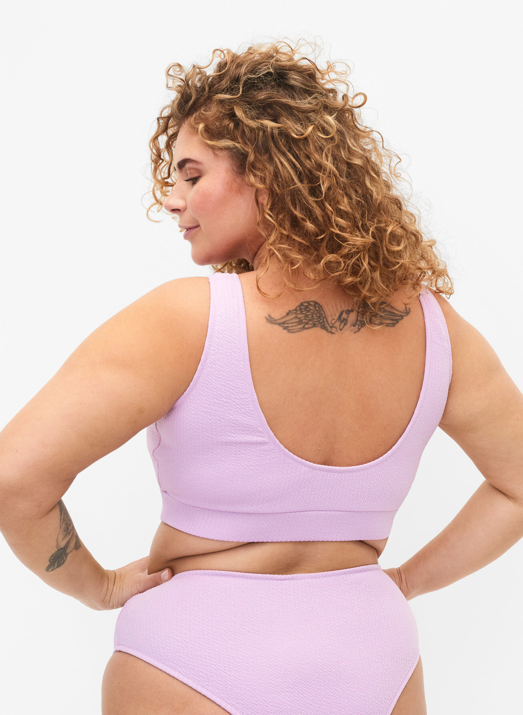 Zizzi Bikinitop met cr&ecirc;pestructuur, Orchid Bouquet, Model image number 1