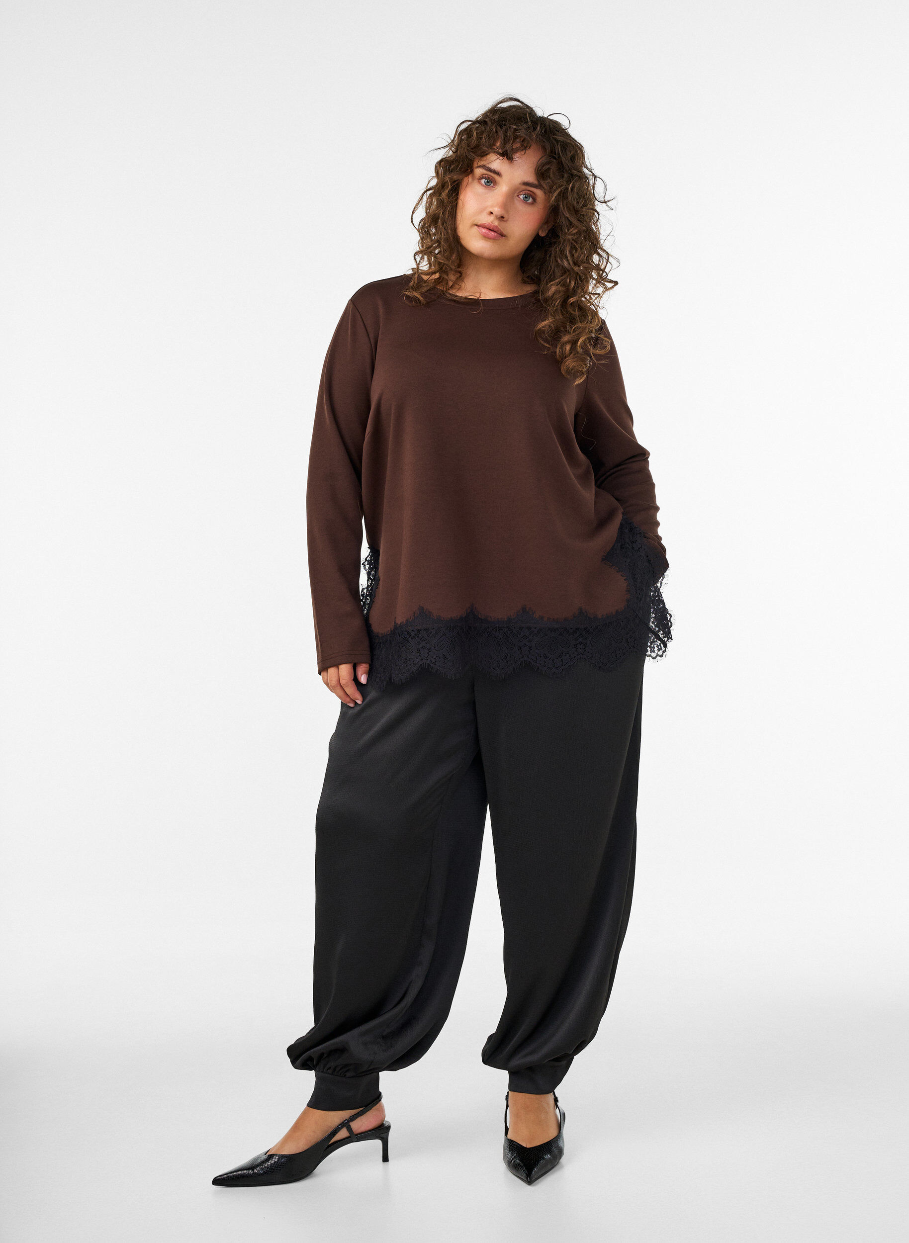 ZizziSatin-look ballonbroek, Zwart, Model image number 0