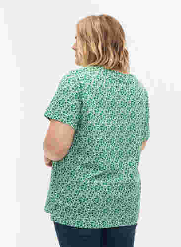 Gebloemd katoenen t-shirt met v-hals, Jolly Green AOP, Model image number 1