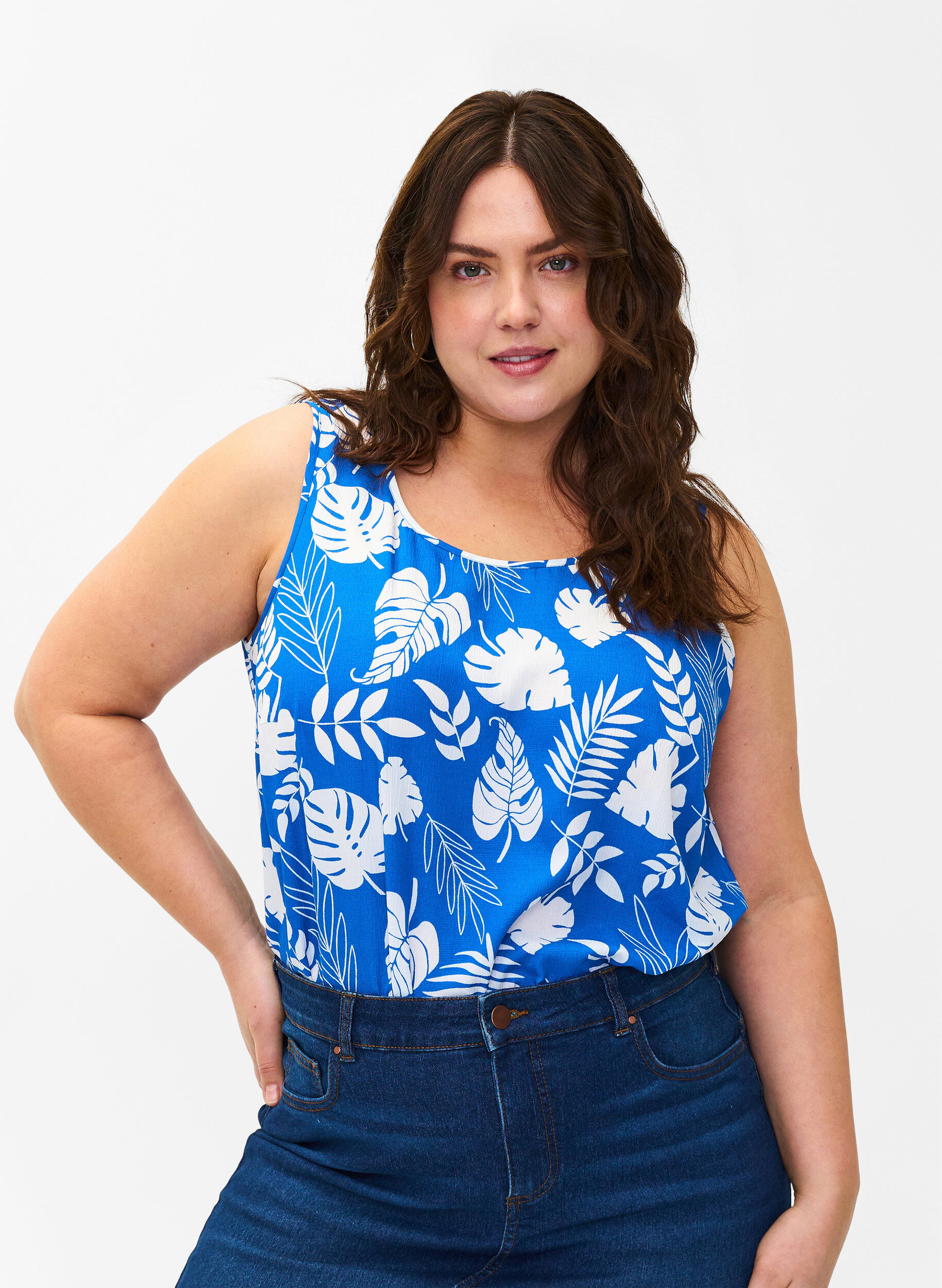 Zizzi Flash - Mouwloze top met print, Blauw, Model image number 0