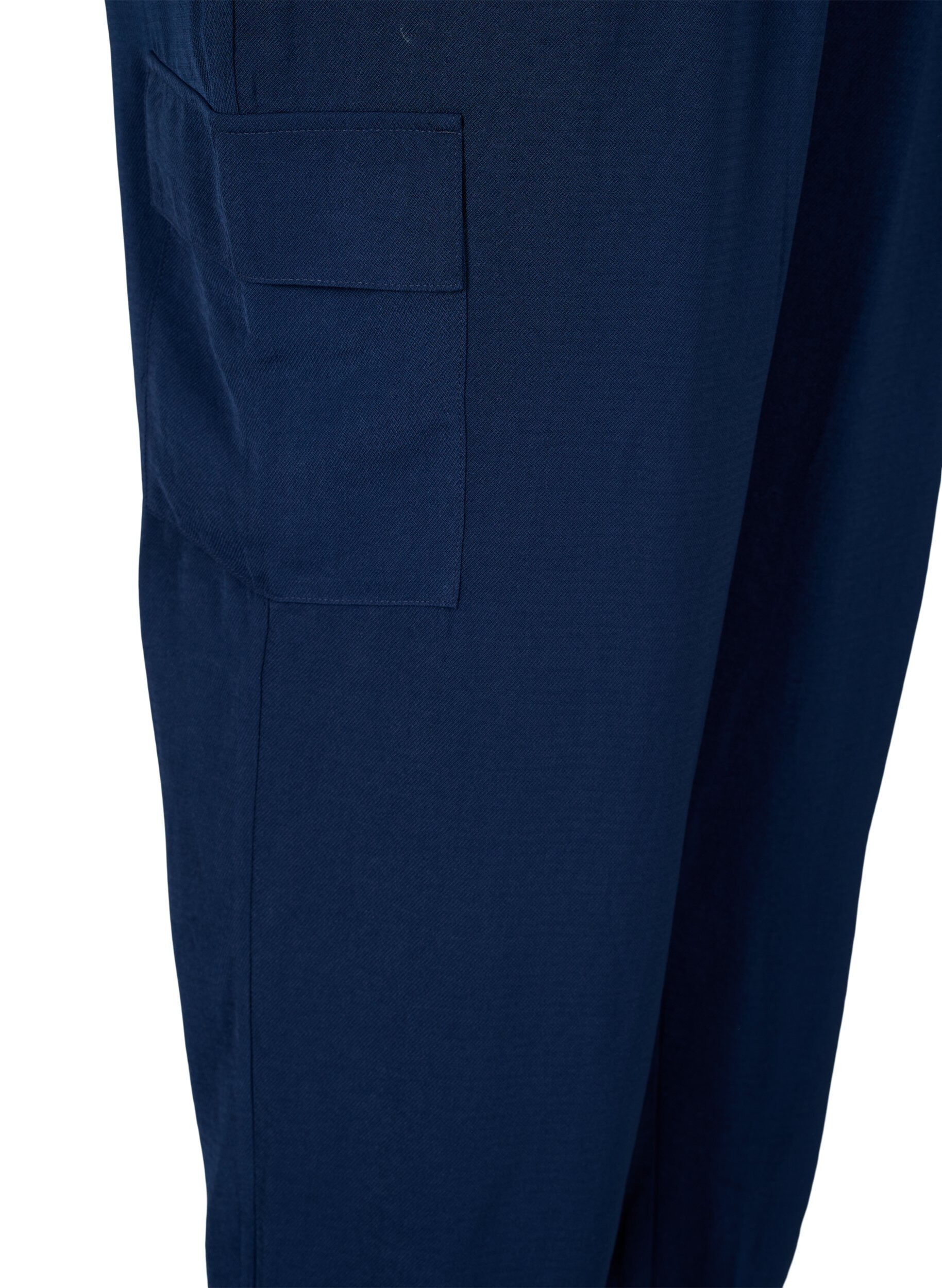 Zizzi Broek met cargozakken, Navy Blazer, Packshot image number 3