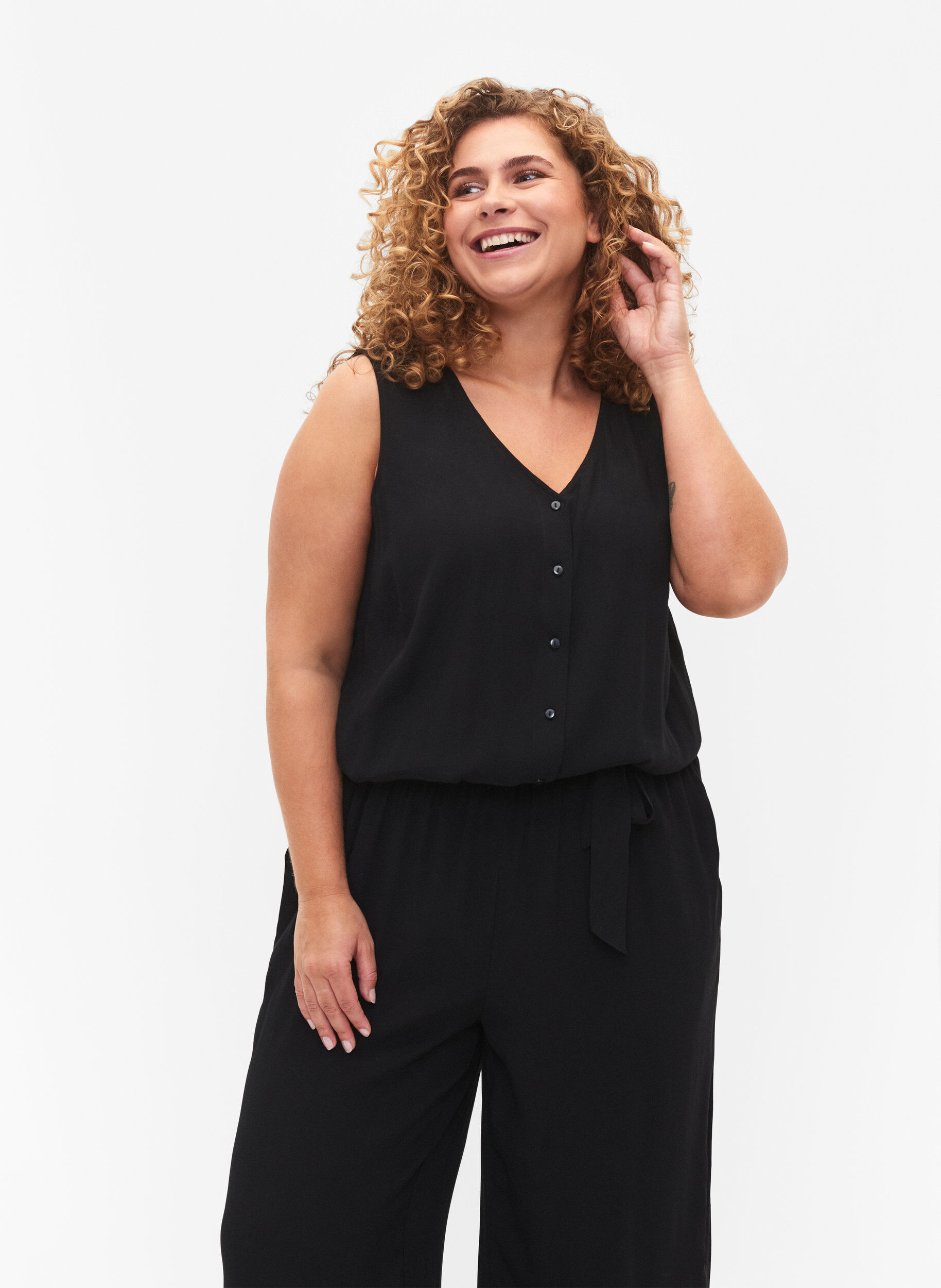 Zizzi Mouwloze jumpsuit van viscose, Black, Model image number 2