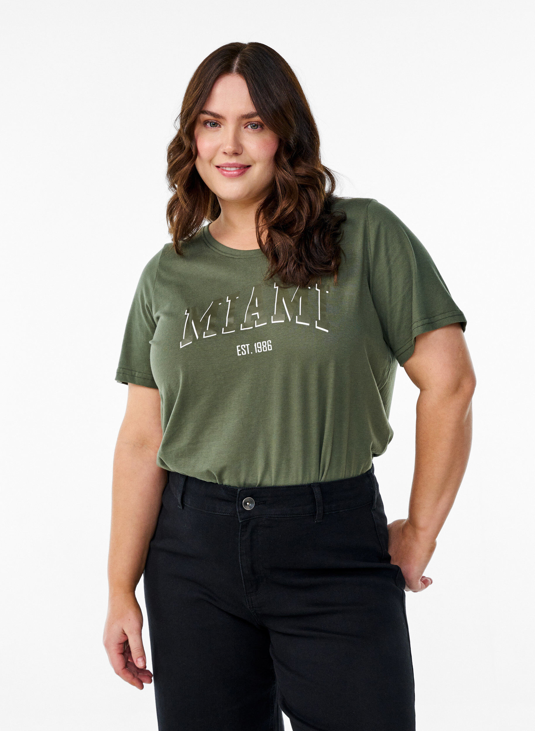 Zizzi FLASH - T-shirt met motief, Groen, Model image number 0