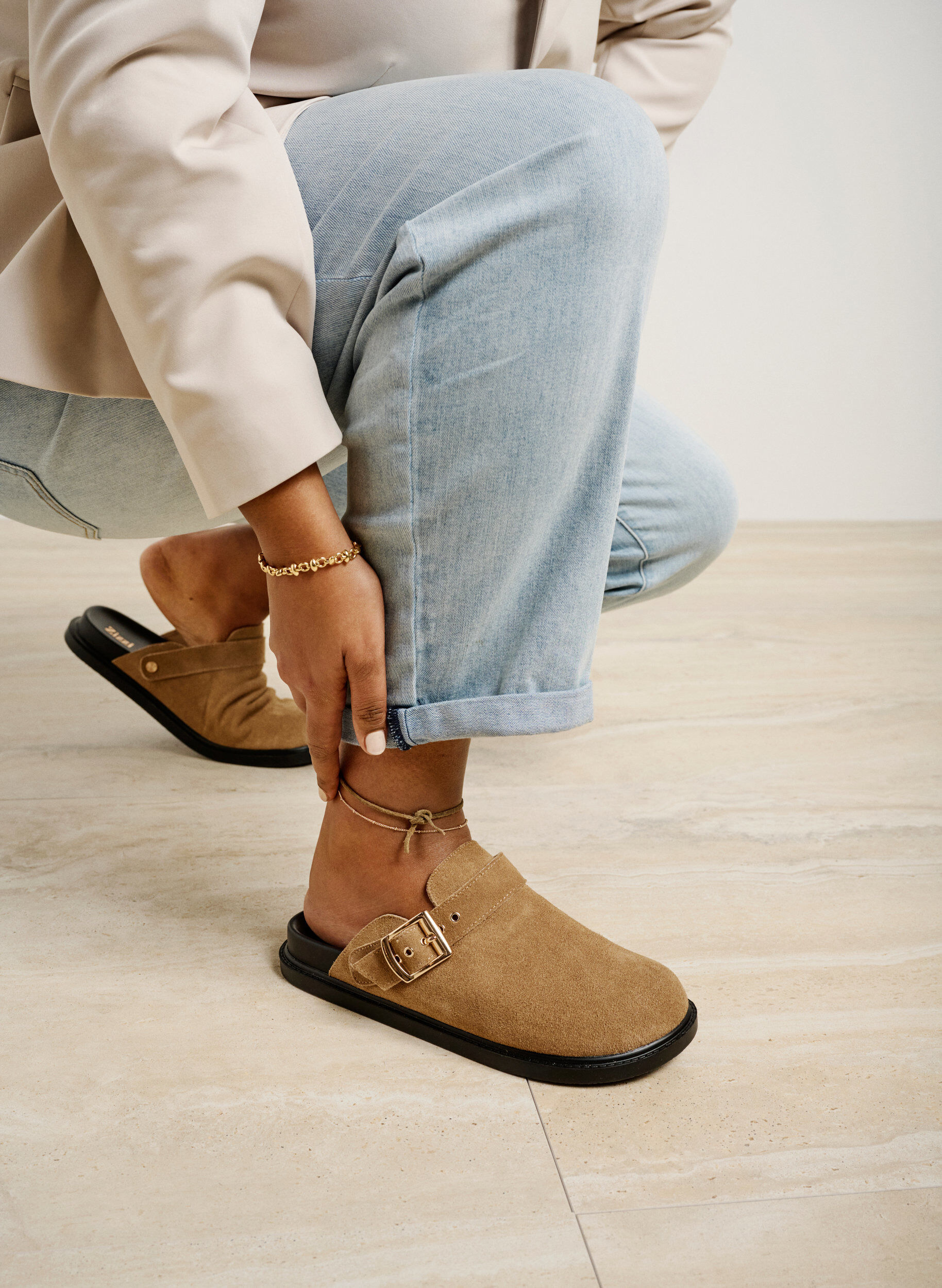 Zizzi Wijde pasvorm su&egrave;de klompen, Woodsmoke, Image image number 1