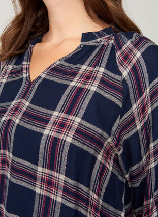 Geruite blouse in viscose, Check, Model image number 2