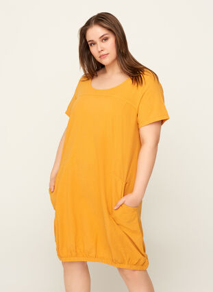 Comfortabele jurk, Spruce Yellow, Model image number 0
