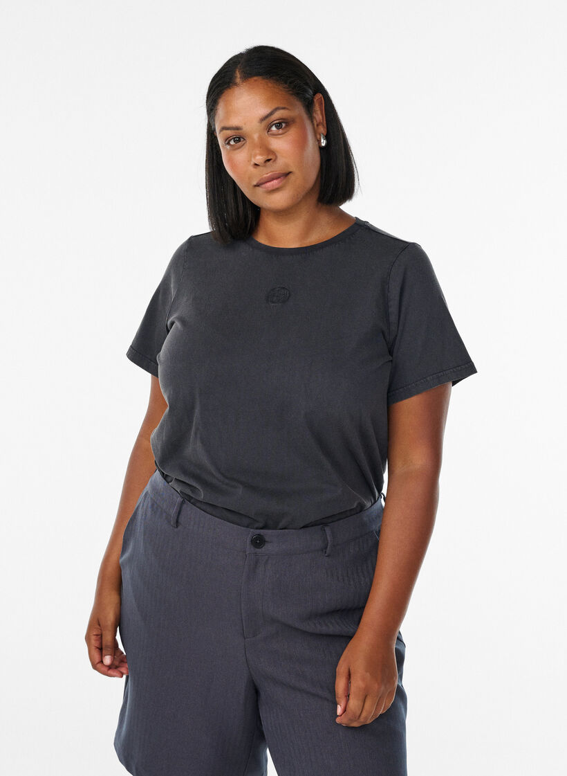 T-shirt in biologische katoen met een gewassen look, Grijs, Model image number 0