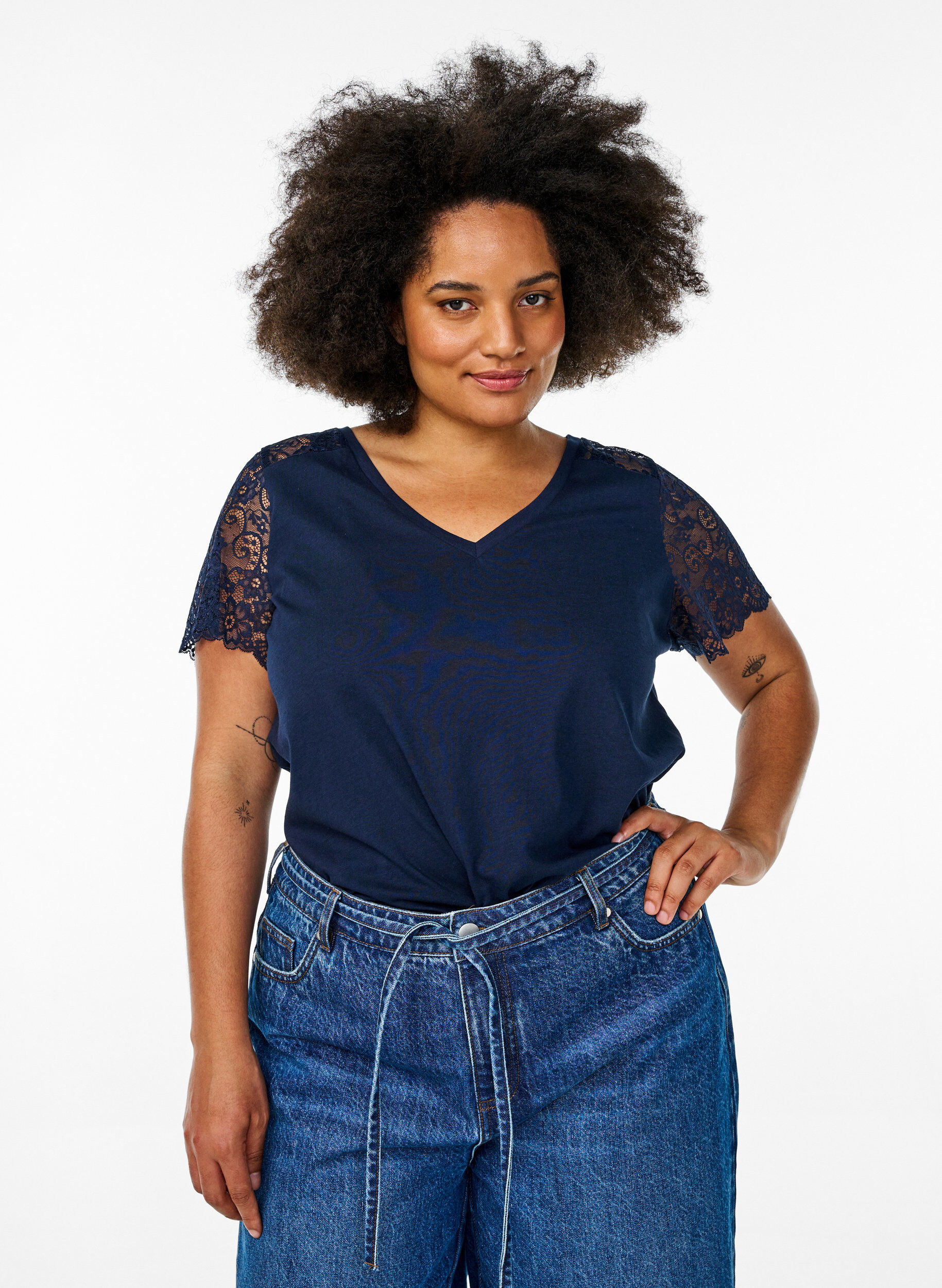 Zizzi Katoenen t-shirt met korte kanten mouwen, Blauw, Model image number 0