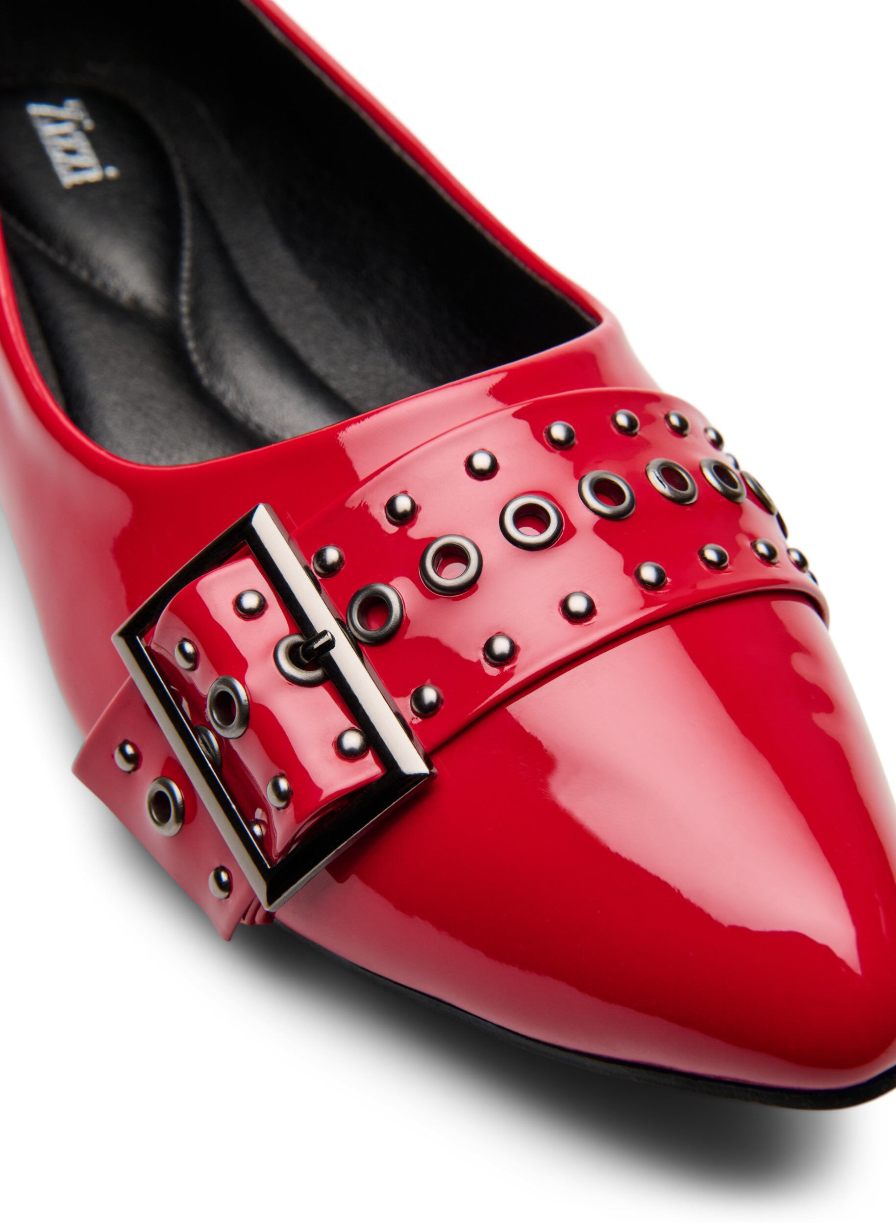 Zizzi Wide fit - Ballerina met bandje en studs, Rood, Packshot image number 3