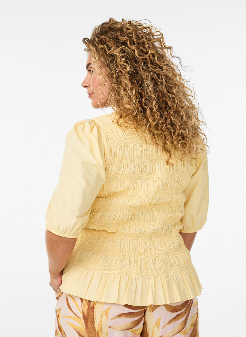 Smock blouse met volantzoom en boothals, Geel, Model image number 2