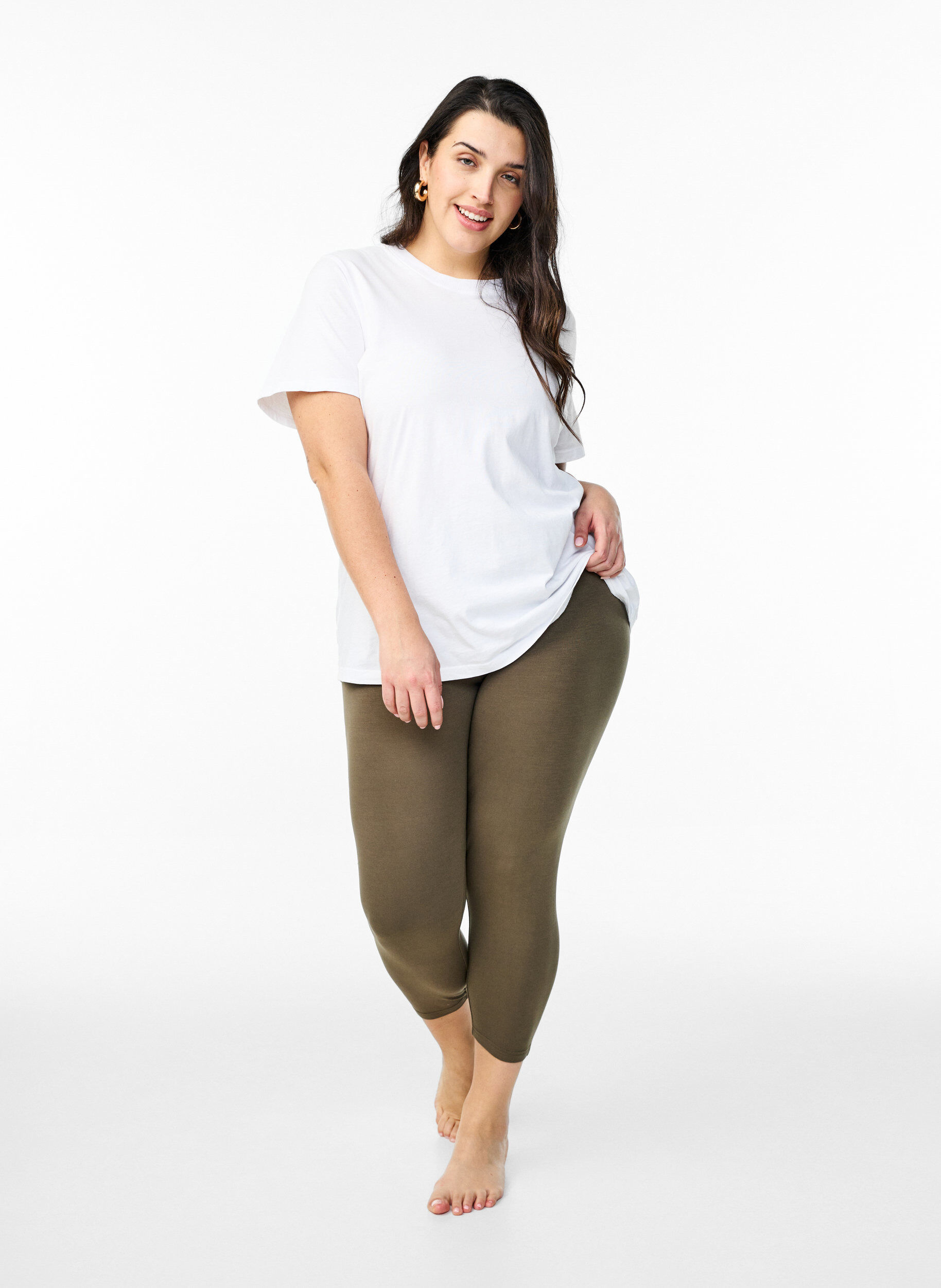 Zizzi Basic 3/4-legging in viscose, Groen, Model image number 1
