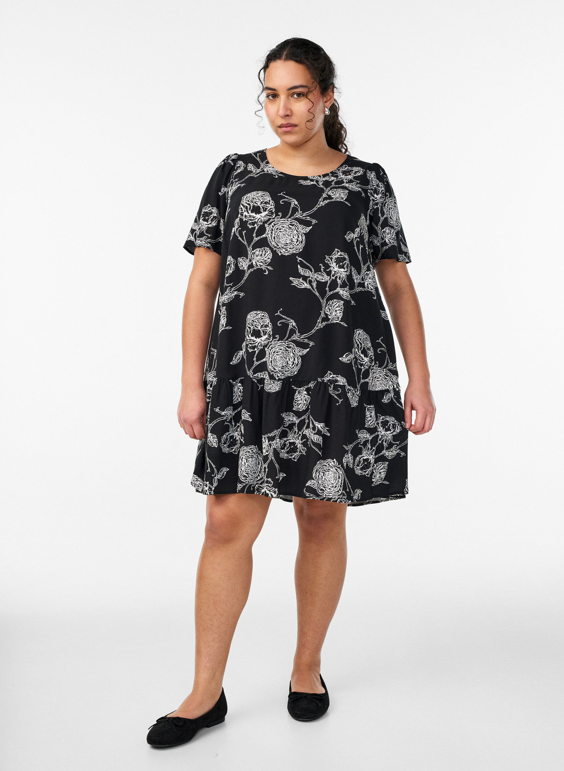 ZizziViscose jurk met snijlijn, Zwart, Model image number 1