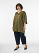 Glanzende tuniek met V-hals en 3/4 mouwen, Groen, Model image number 1