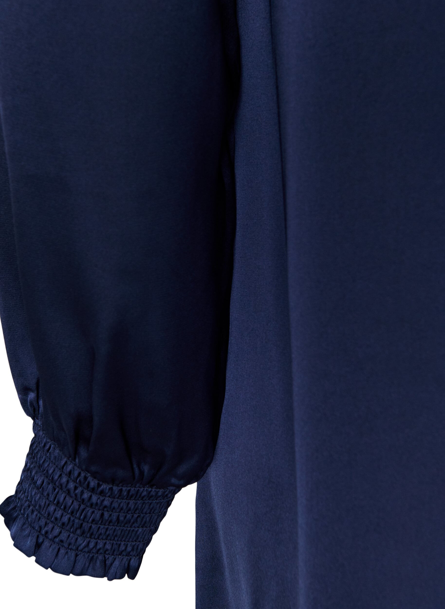 ZizziSatijnen jurk met lange mouwen en V-hals, Blauw, Packshot image number 3