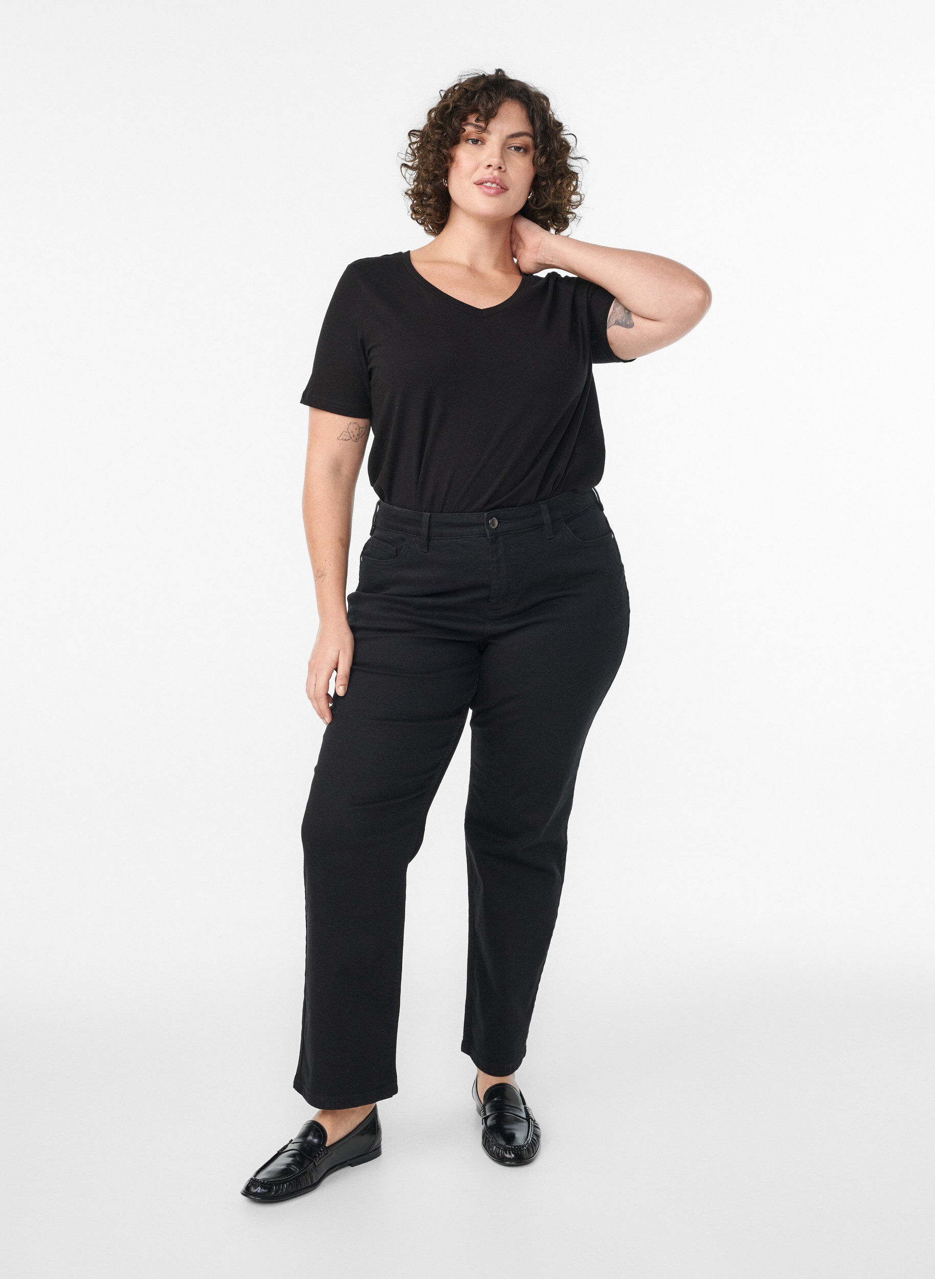 Zizzi Effen basic katoenen T-shirt, Zwart, Model image number 1