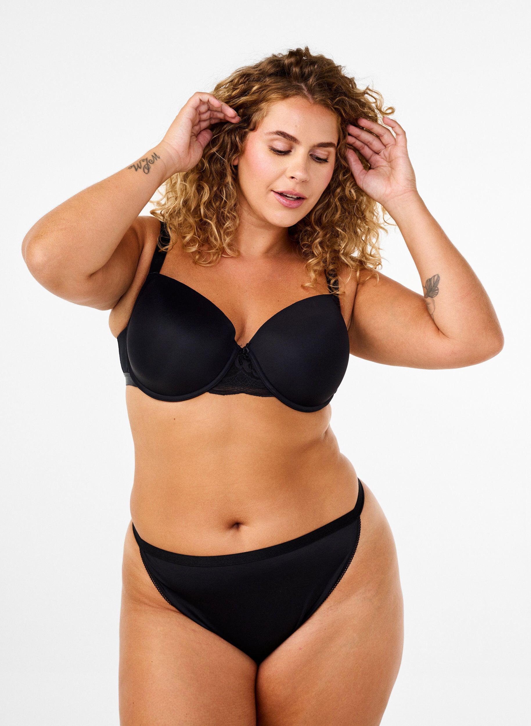 Zizzi Mircovezel G-string met elastische tailleband, Zwart, Model image number 0