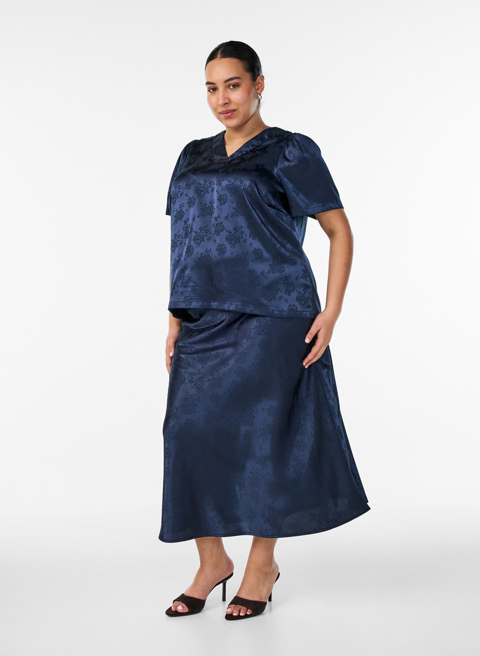 ZizziSatijnen rok met een tonale bloemenprint, Blauw, Model image number 0