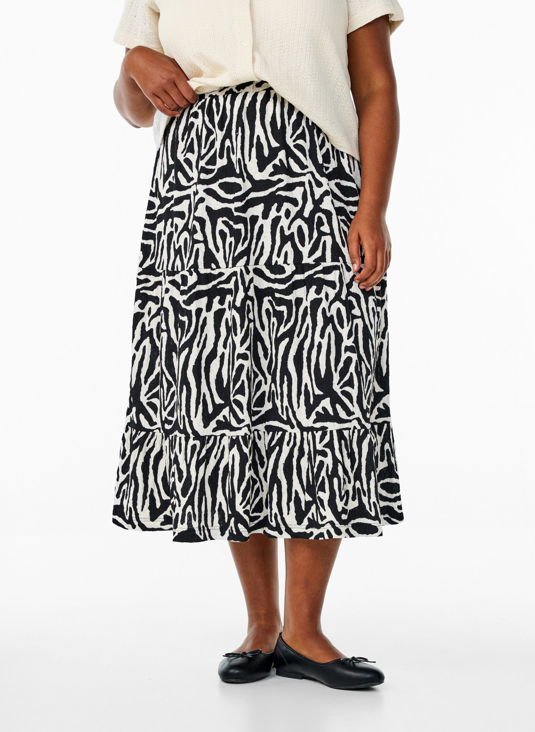 Zizzi Lange rok met zebraprint, Black w. White Zebra, Model image number 2