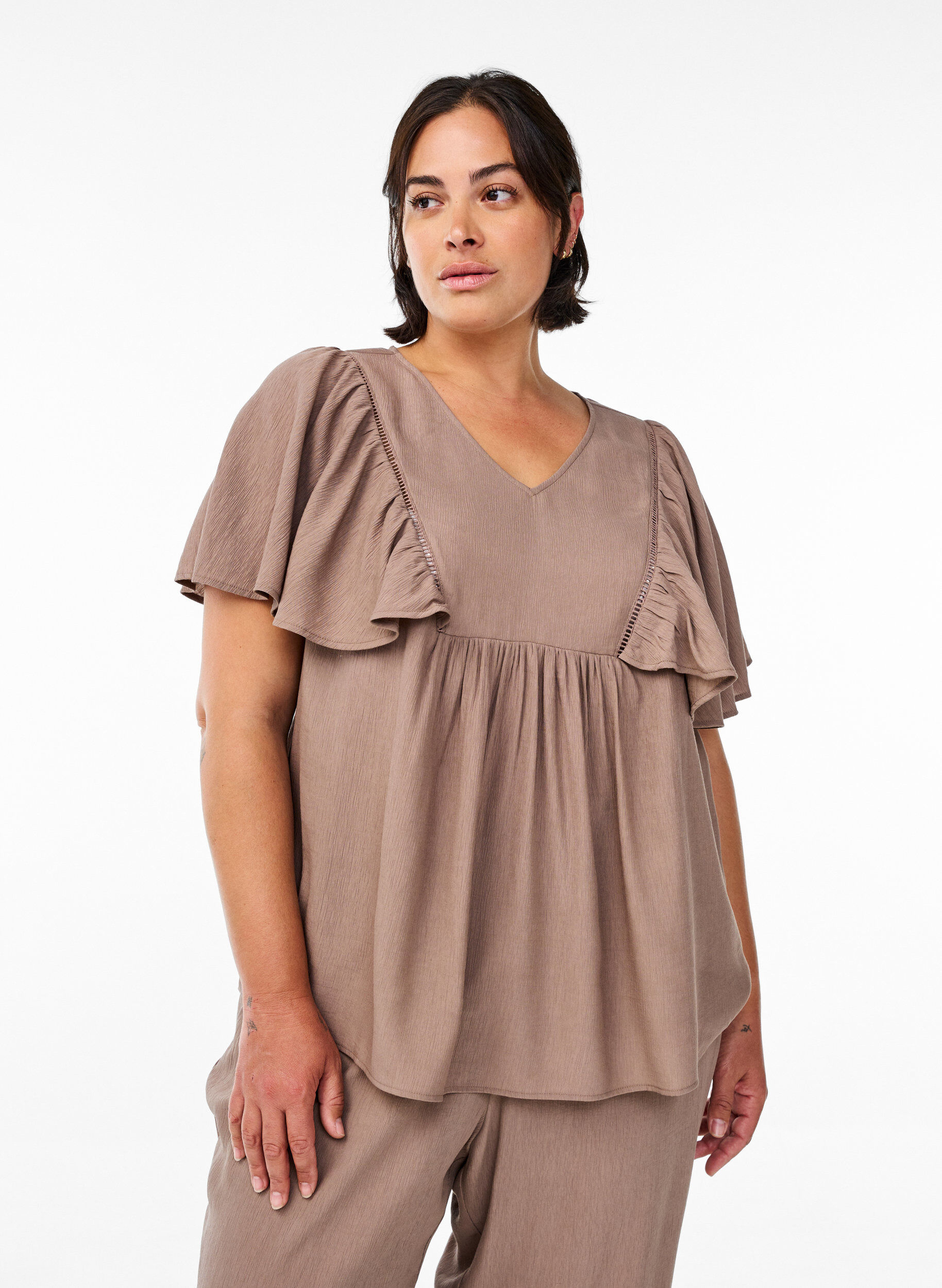 Blouse met korte mouwen met ruches, Bruin, Model