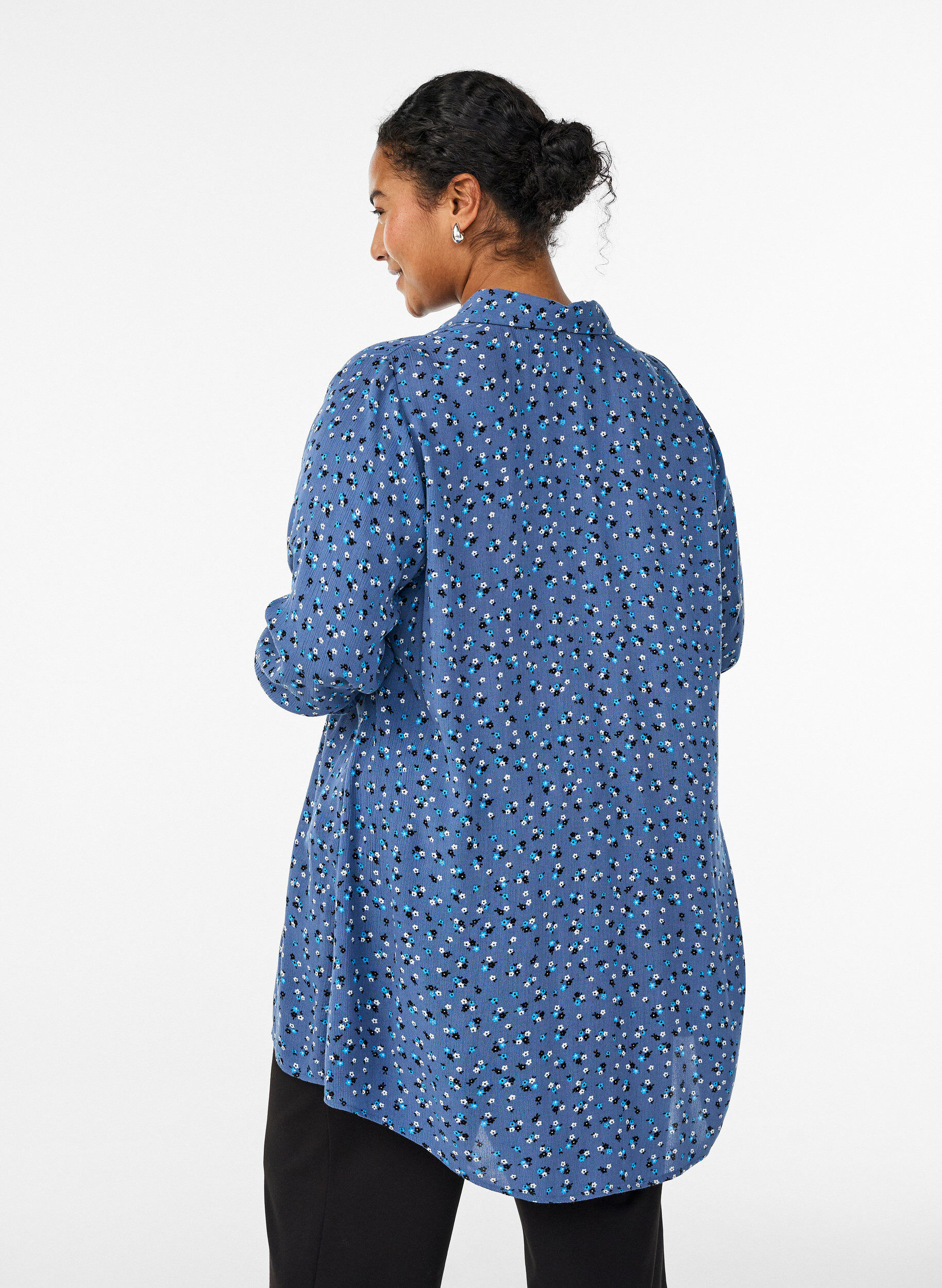 Zizzi Lange blouse met bloemenprint, Blauw, Model image number 2