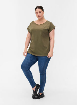 T-shirt van biologisch katoen met borstzakje, Ivy Green, Model image number 2