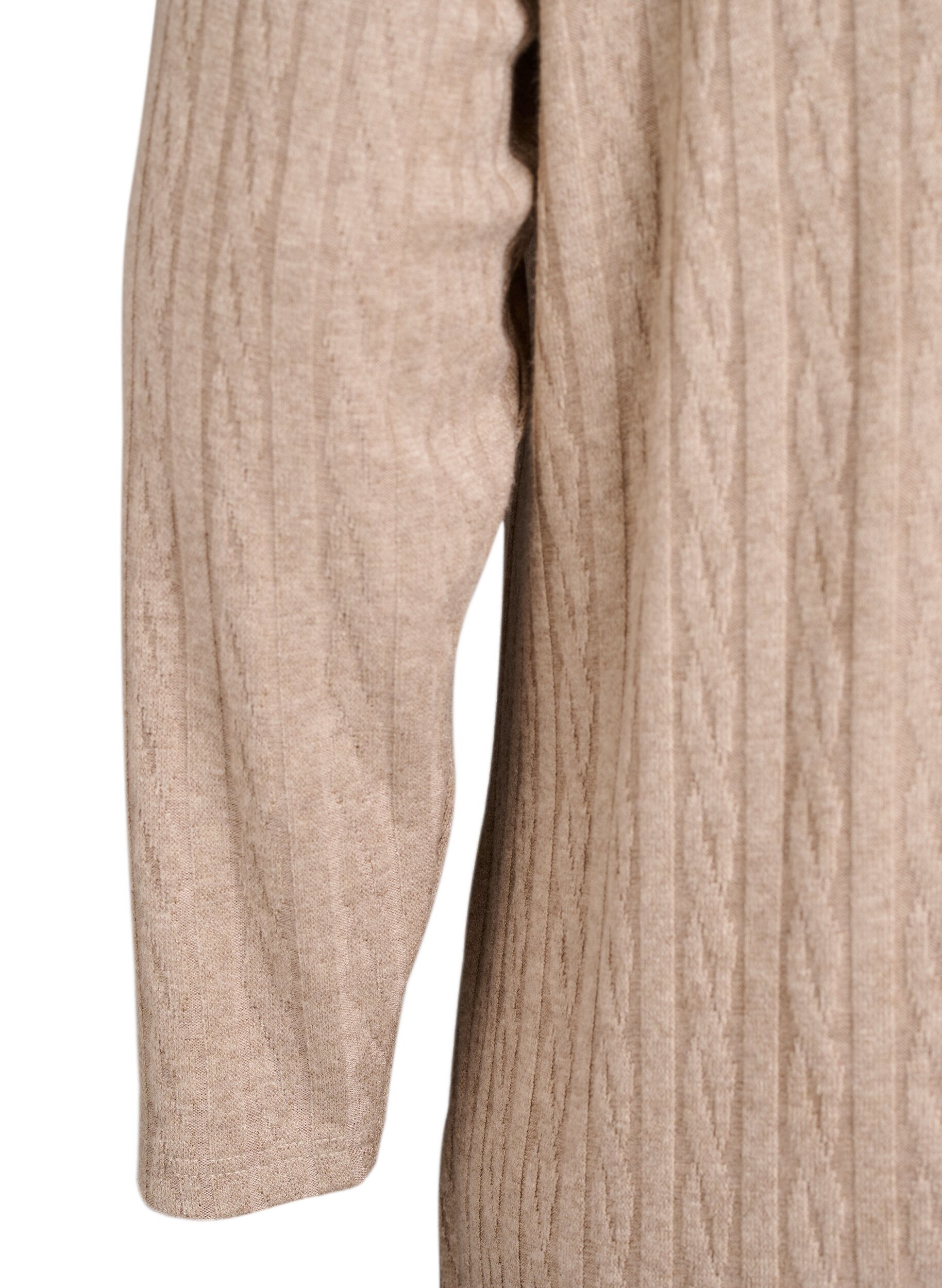 Zizzi Jurk met kabelstructuur en V-hals, Beige, Packshot image number 3