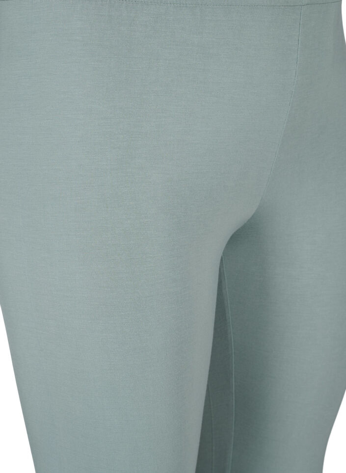Basic 3/4 legging in viscose, Groen, Packshot image number 2