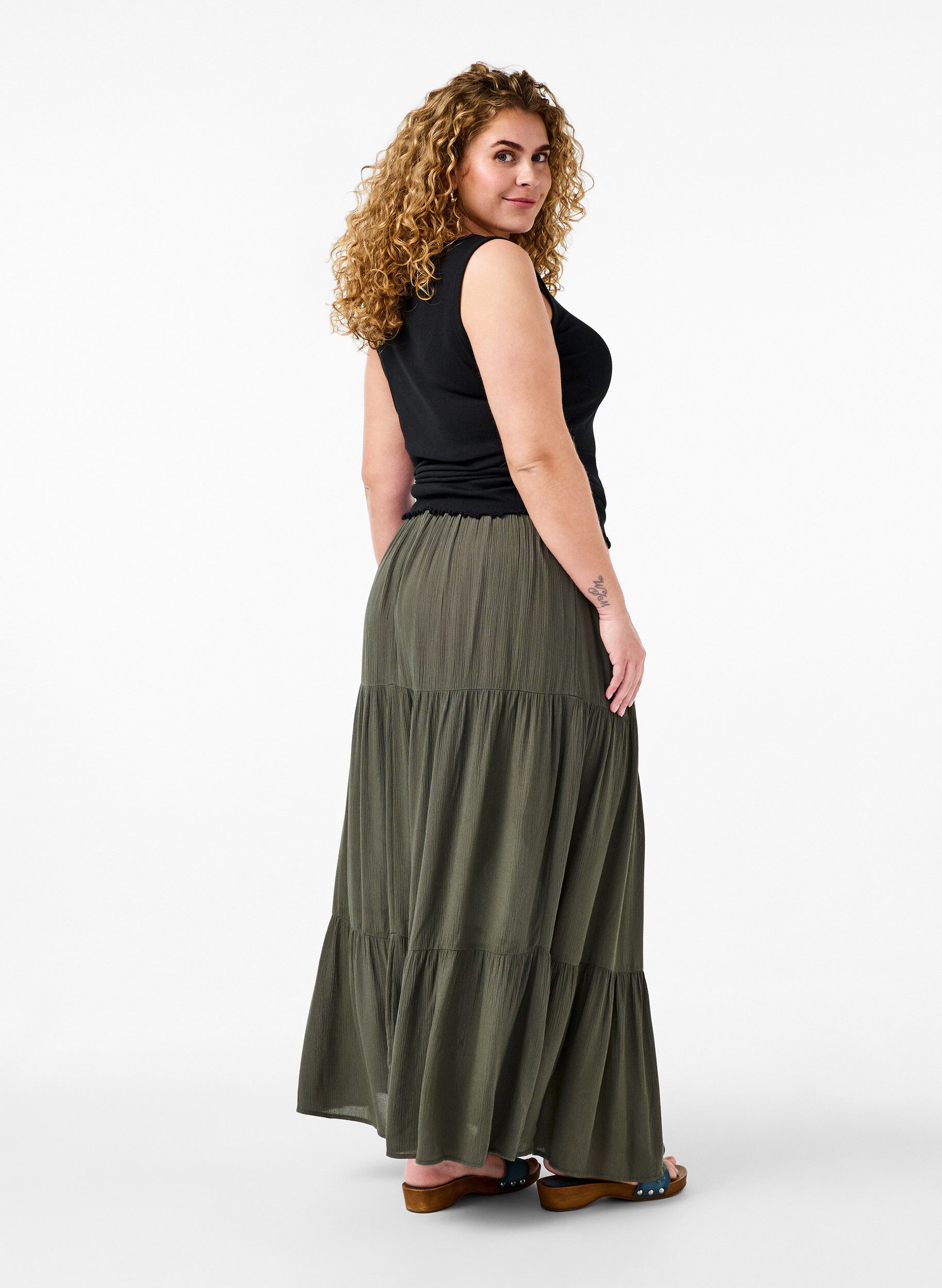 ZizziLange rok met elastiek in de taille, Groen, Model image number 1