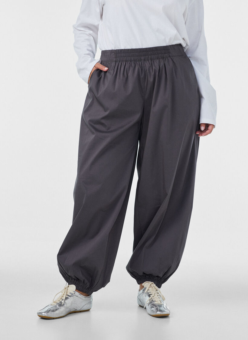 Ballonbroek met zakken en een elastische tailleband, Grijs, Model image number 2