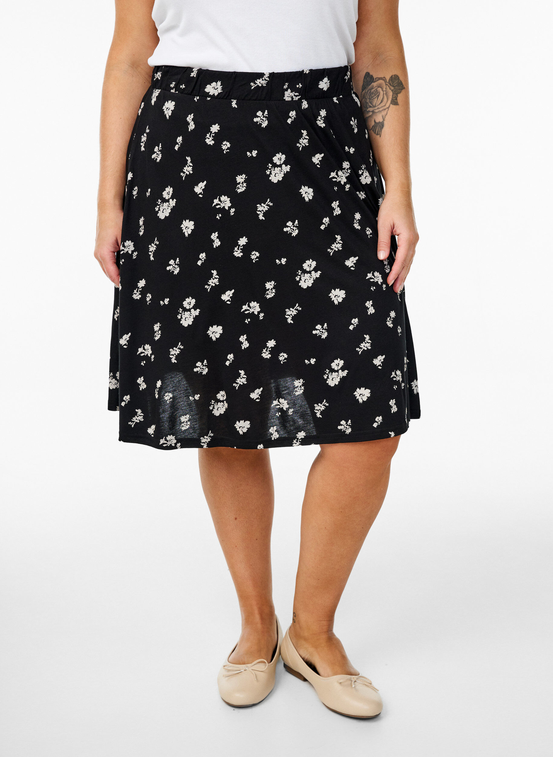 Zizzi 2-pack skaterrokken in viscose, Zwart, Model image number 2