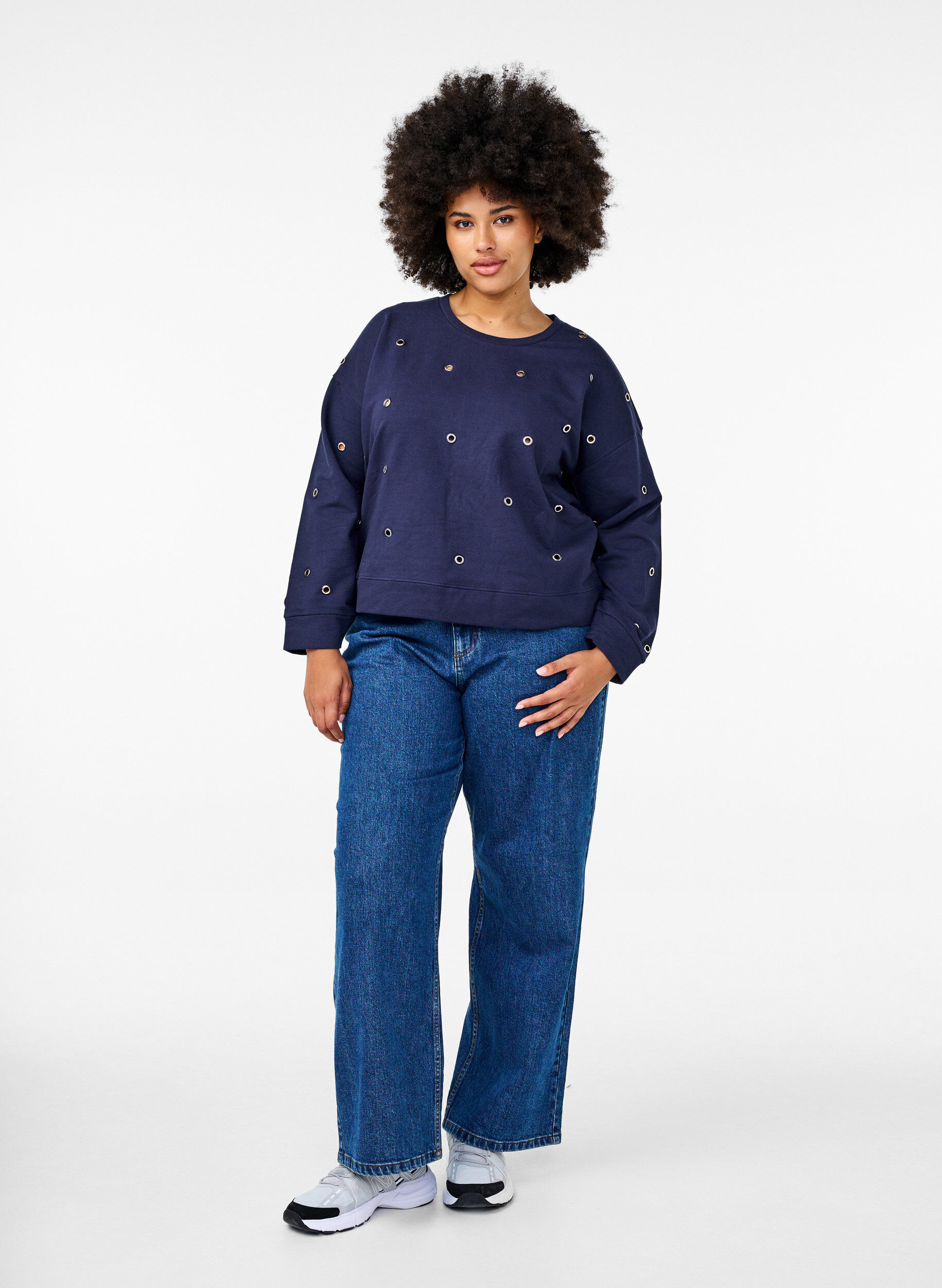 Zizzi Sweatshirt met oogjes, Blauw, Model image number 1