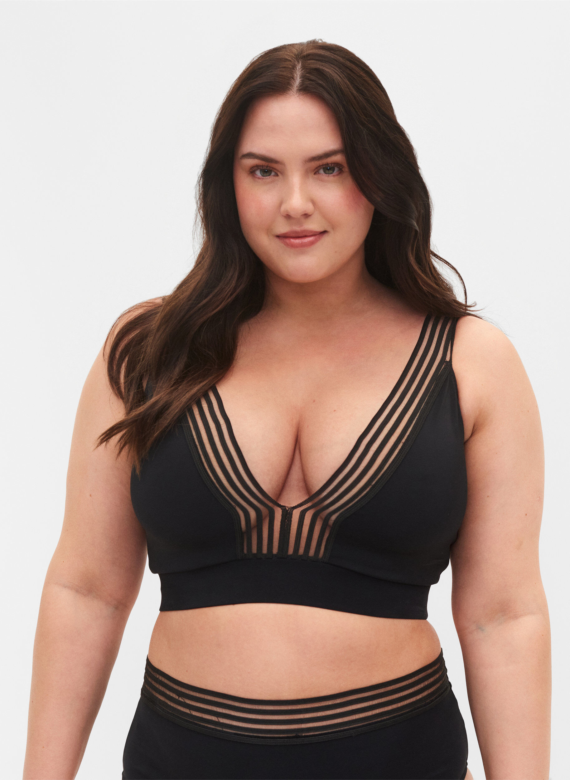 Zizzi Bikini top met mesh, Black, Model image number 0