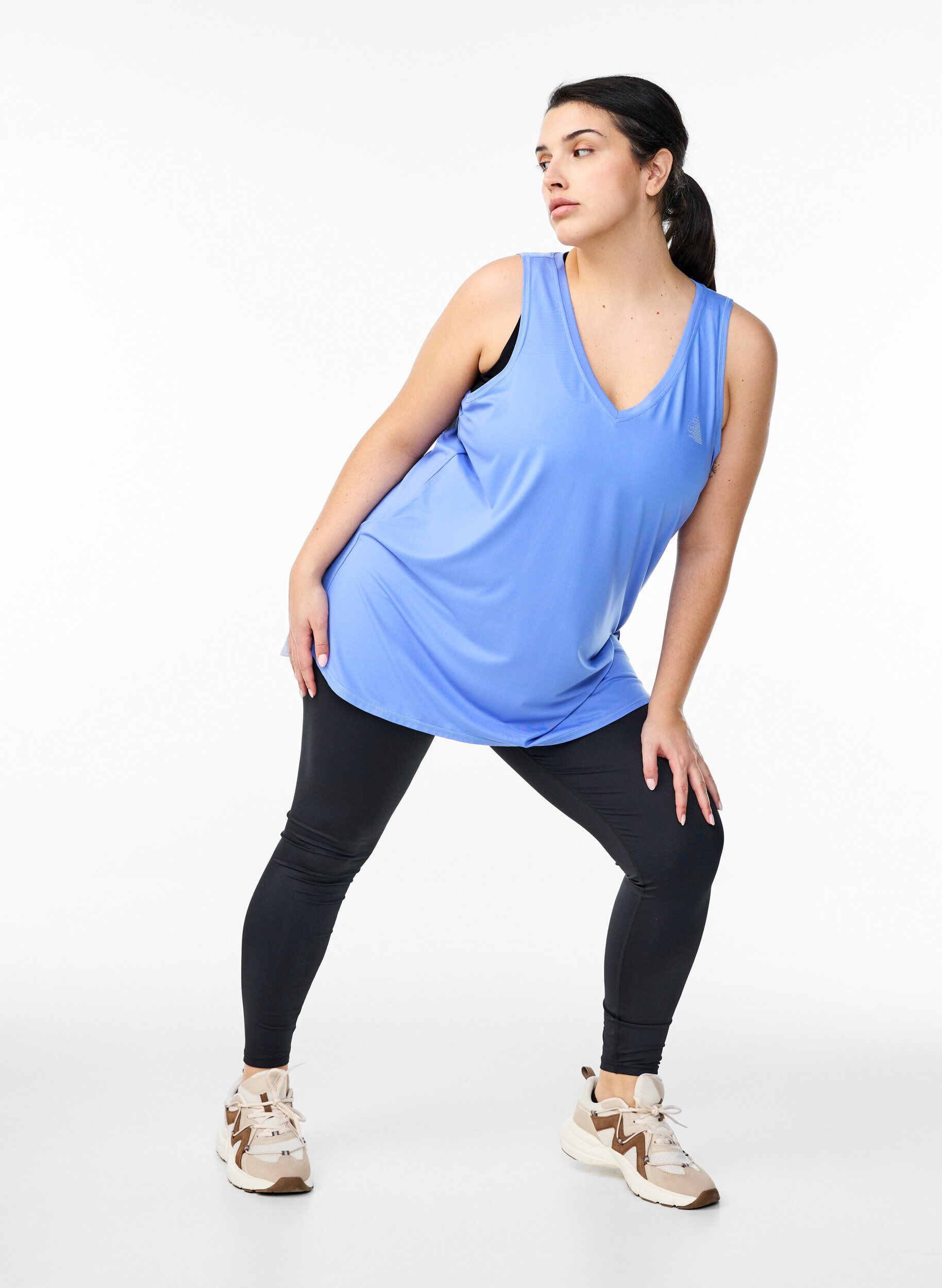 Zizzi Workout top met V-hals, Blauw, Model image number 1