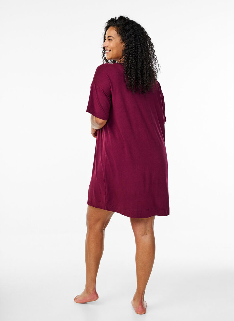 Nachthemd met korte mouwen in viscose, Fig, Model image number 1