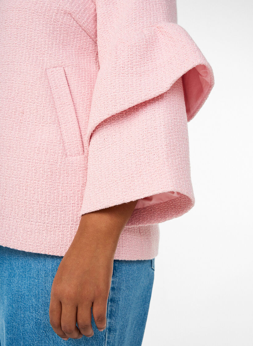 Boucl&eacute; jasje met ruchesdetails, Roze, Model image number 3