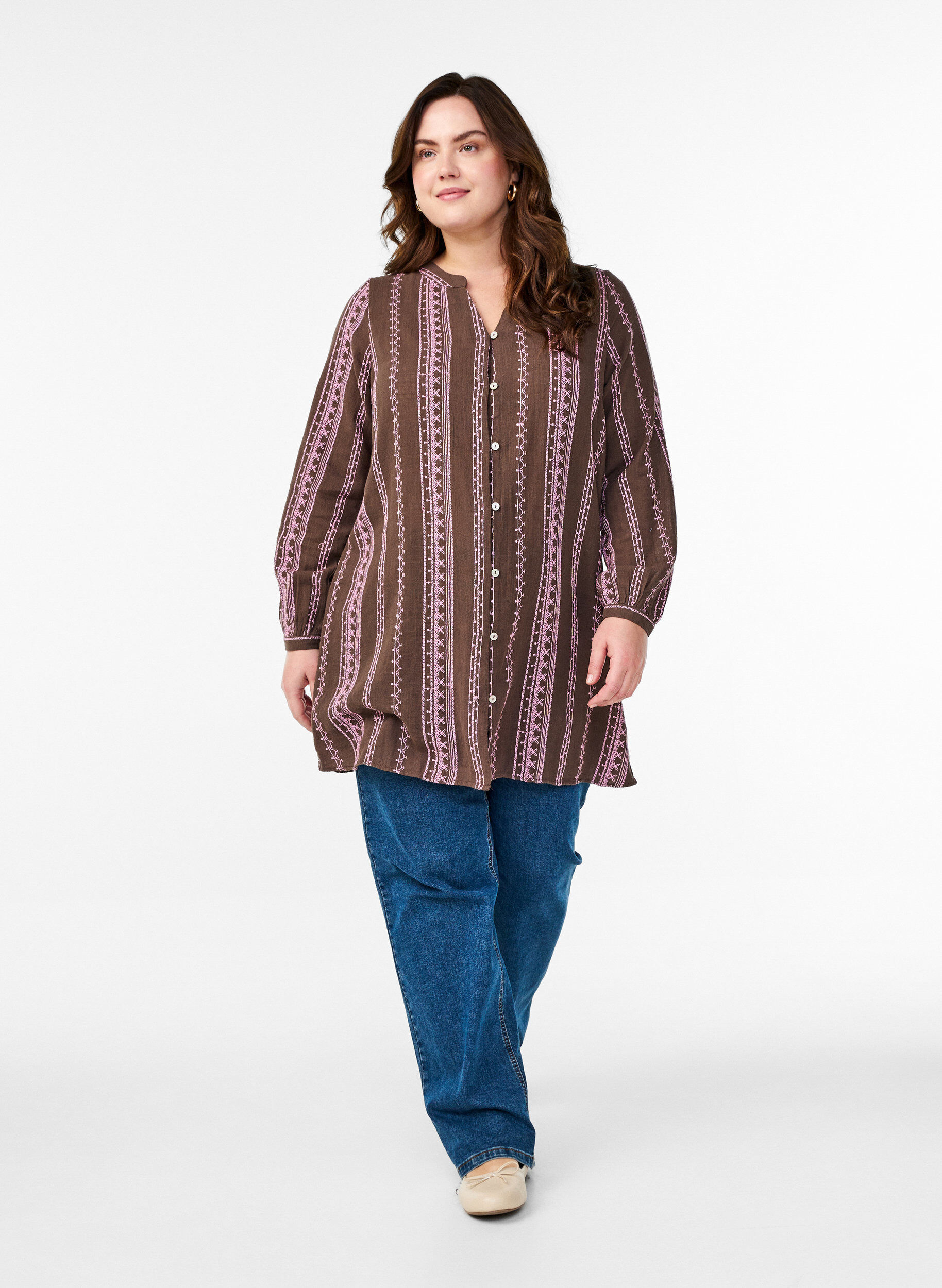 Zizzi Tunic met geborduurd patroon, Bruin, Model image number 1