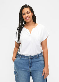 T-shirt met V-hals en borstzakje, Bright White, Model