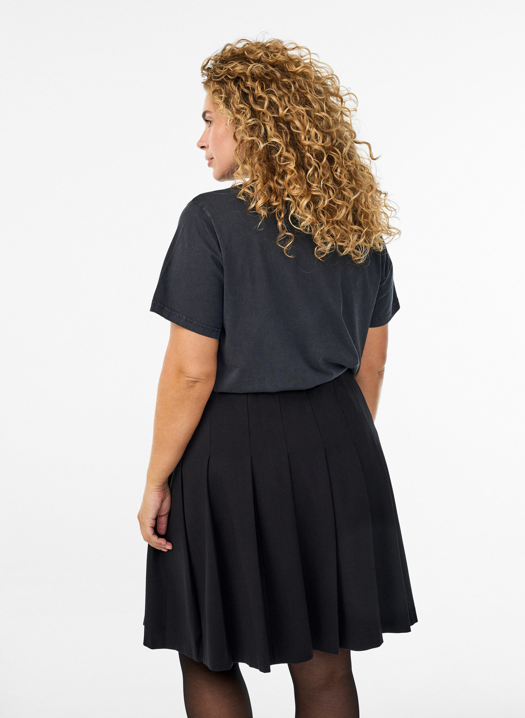 Zizzi Organisch katoenen T-shirt met studs, Grijs, Model image number 2