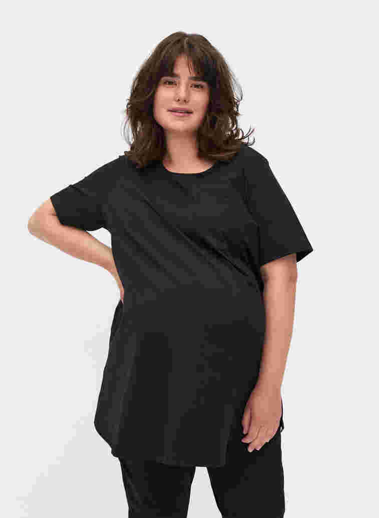 Zwangerschaps t-shirt in katoen met korte mouwen , Black, Model