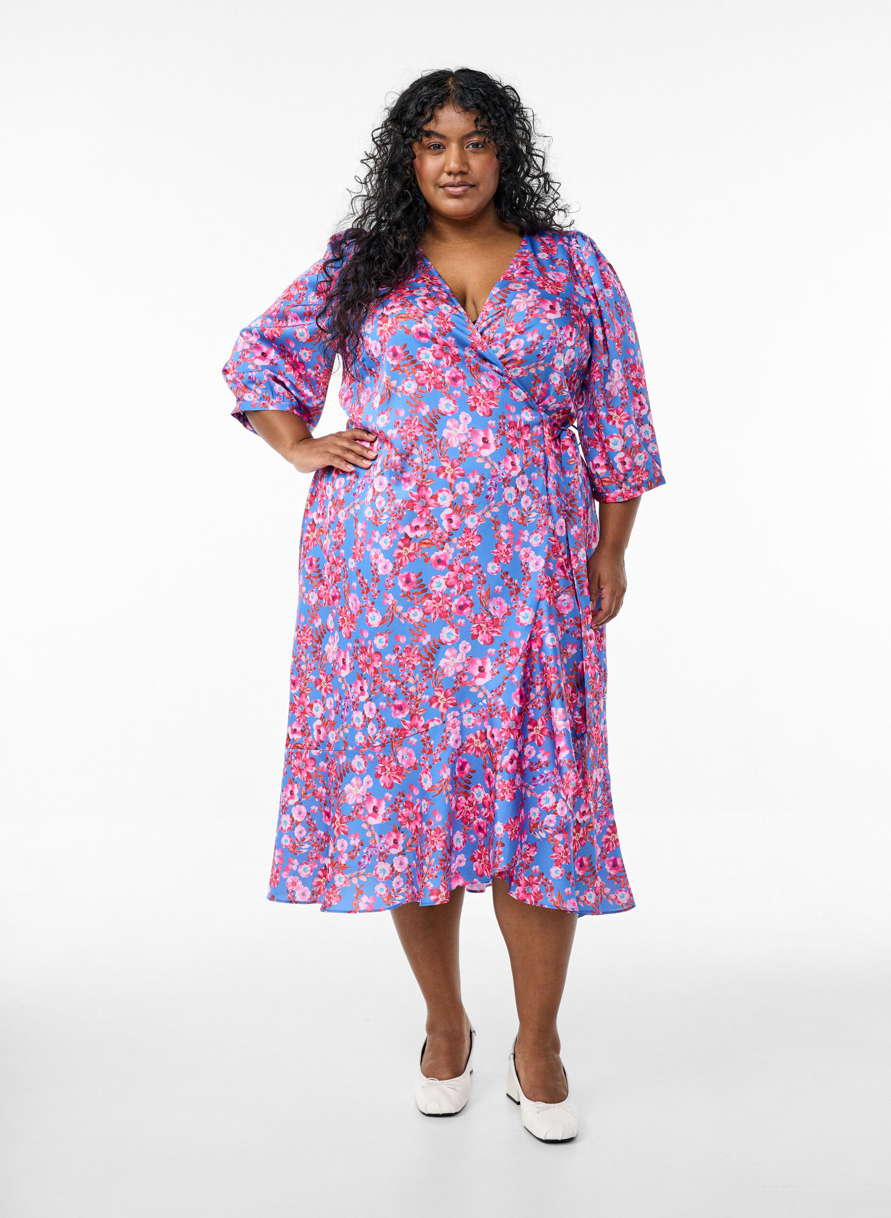 Omslagjurk met bloemenprint met 3/4 mouwen, Blauw, Model