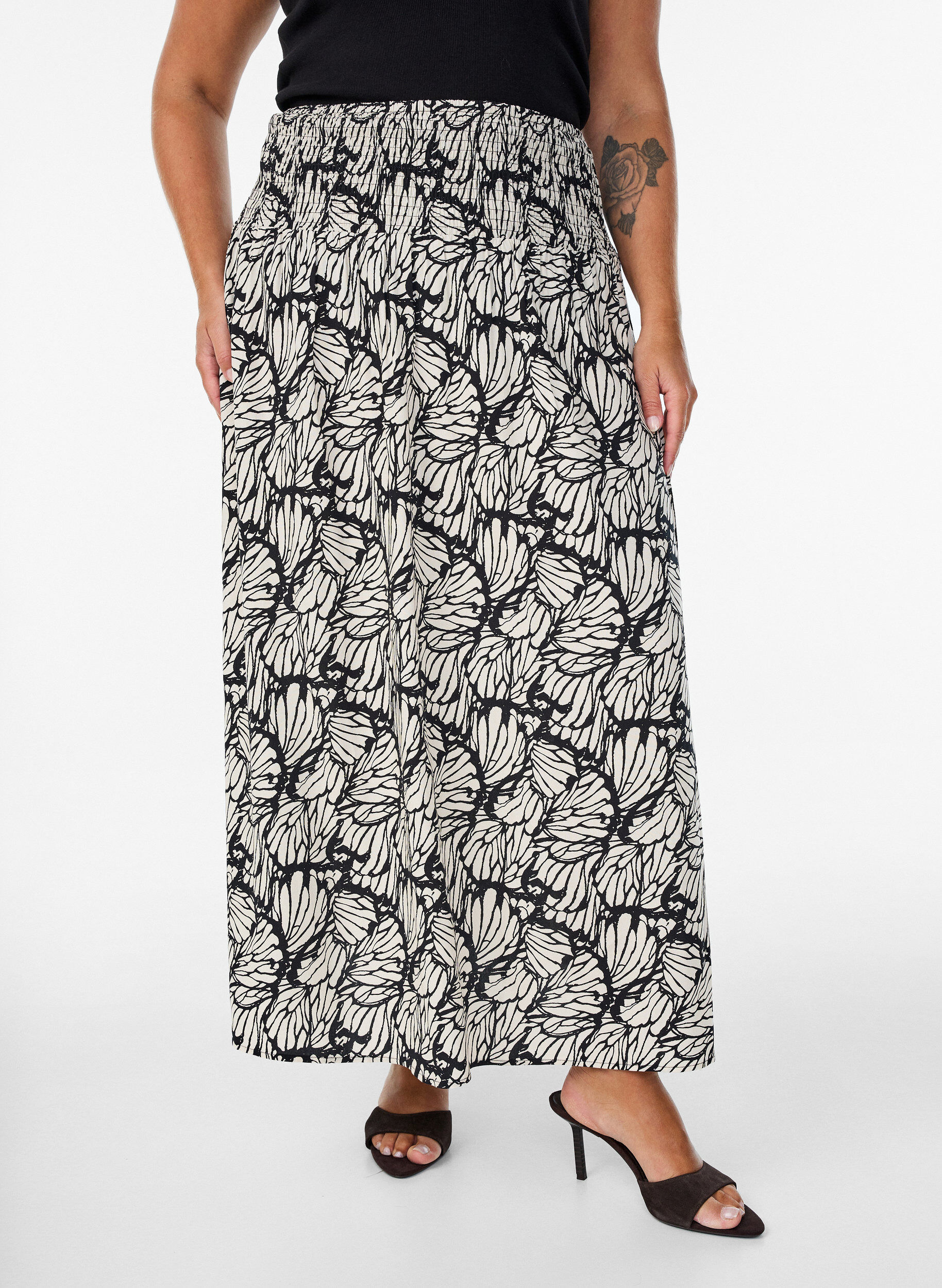 ZizziViscose maxi-rok met smock, Zwart, Model image number 2