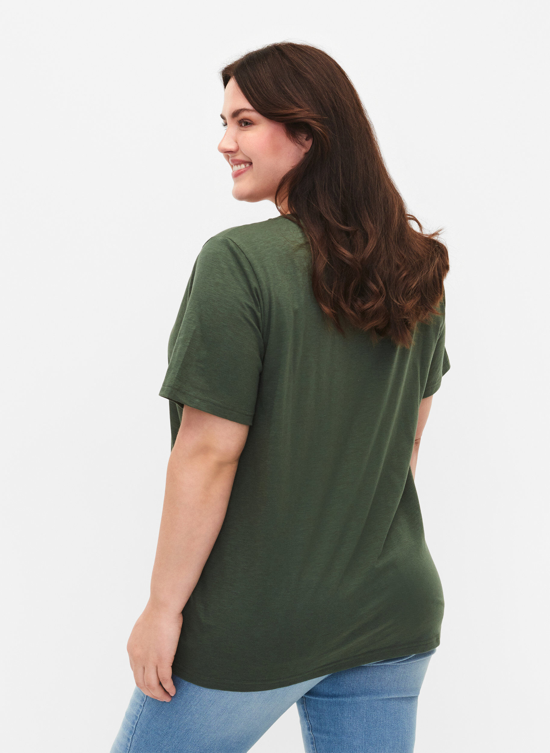 Zizzi Basic t-shirt met korte mouwen en v-hals, Groen, Model image number 2