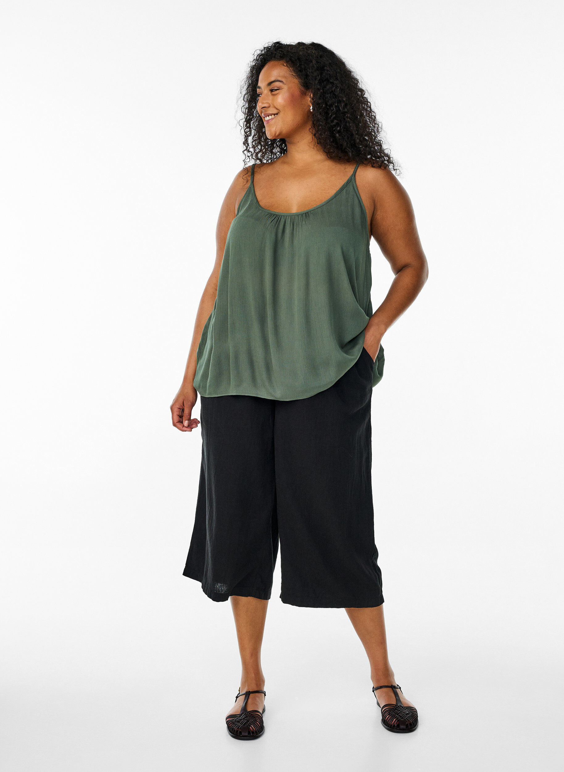 Zizzi Strap top in viscose, Groen, Model image number 1