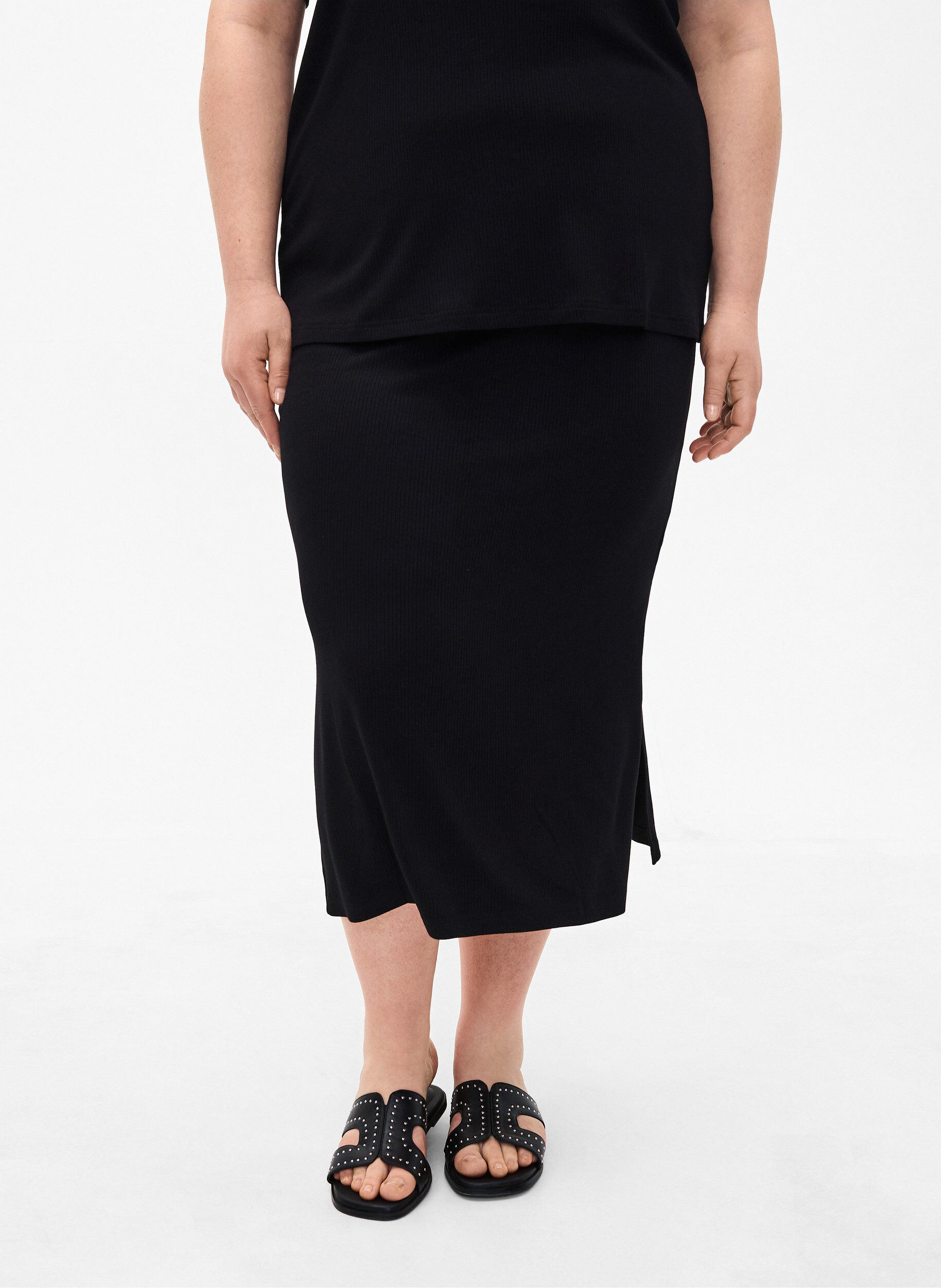 Zizzi Viscose midirok met slanke pasvorm, Zwart, Model image number 3