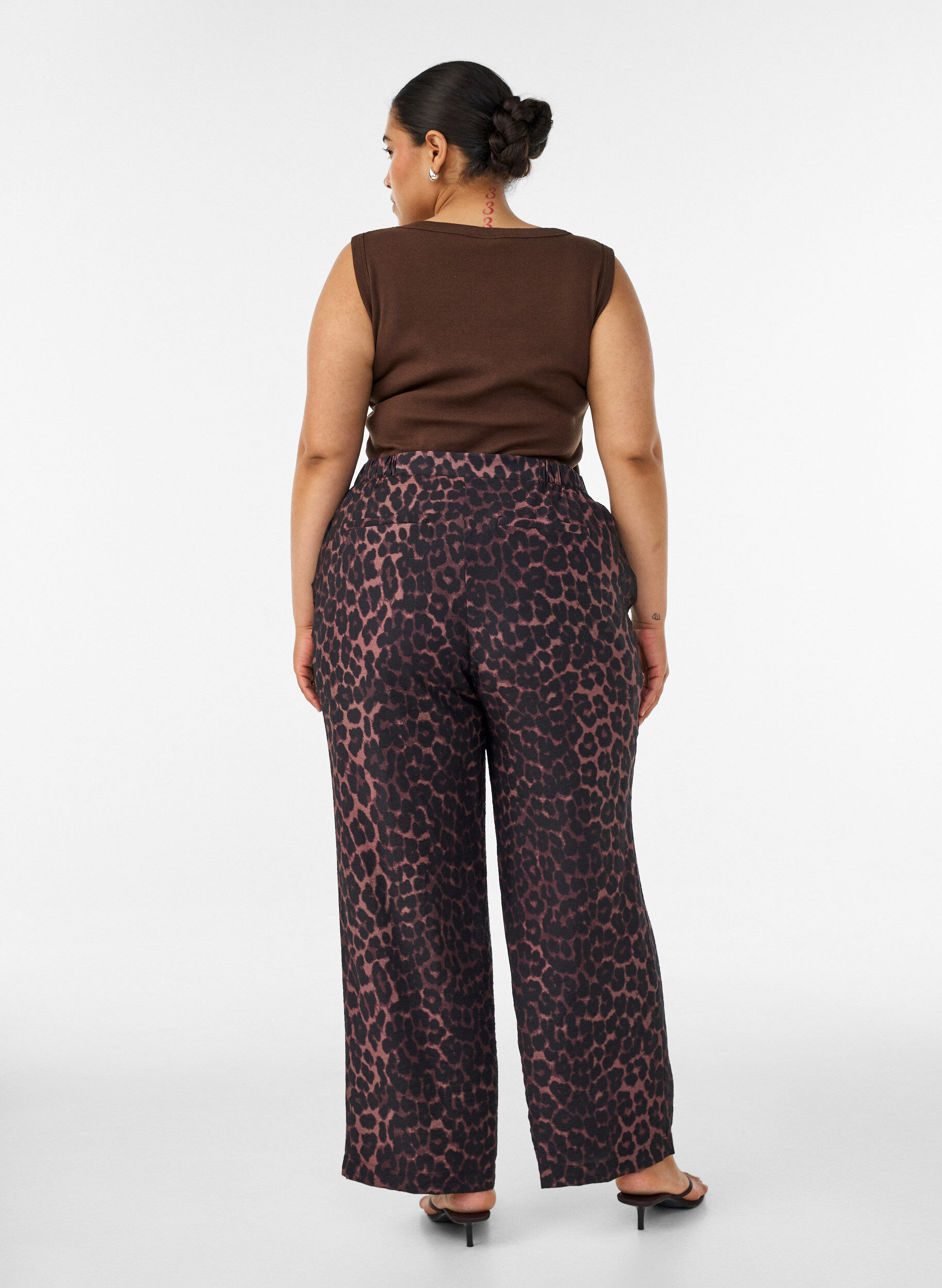 ZizziViscose broek met elastische taille en rechte pijpen, Bruin, Model image number 1