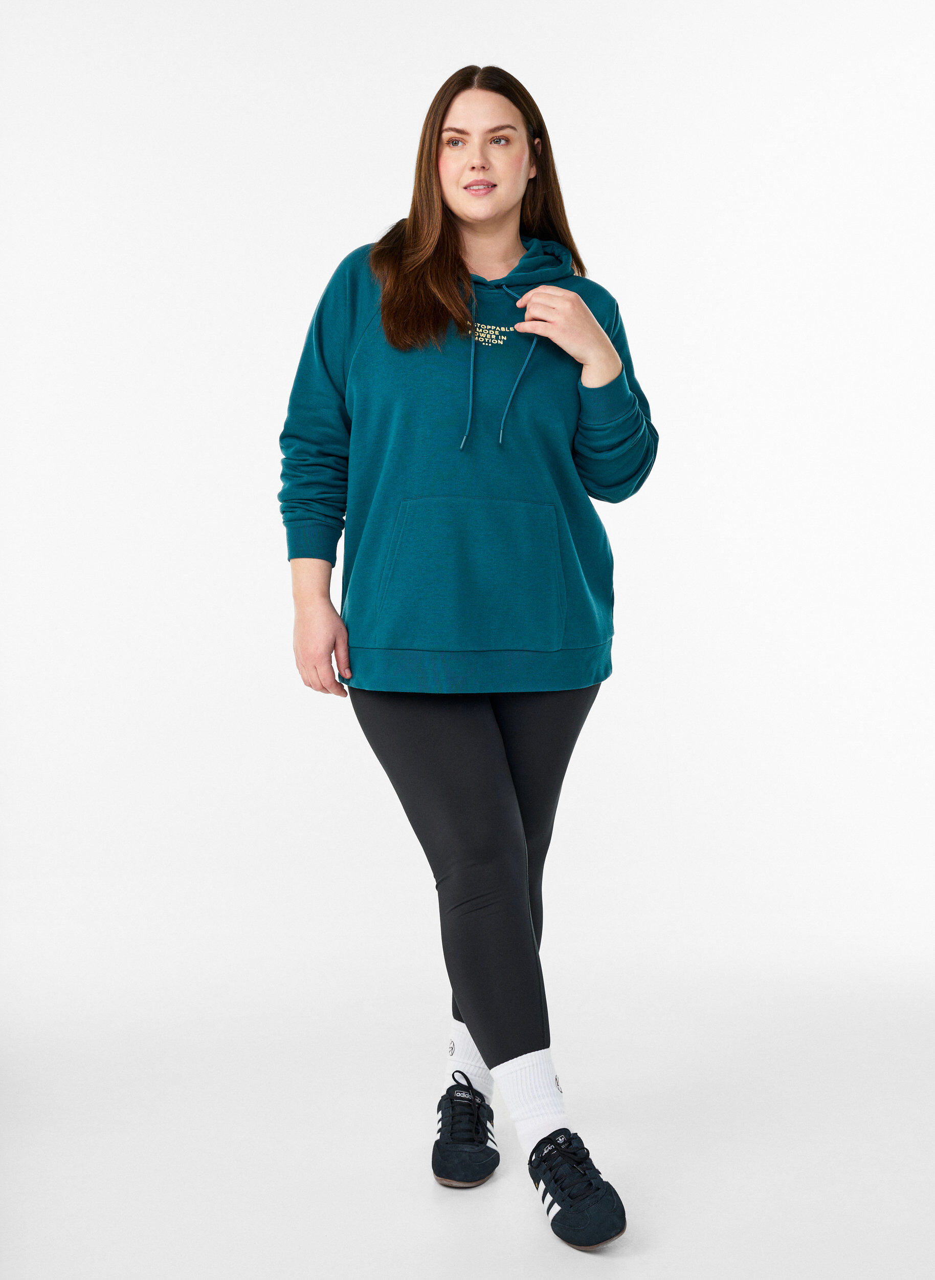 Zizzi Hoodie met geborduurd frontmotief, Groen, Model image number 1