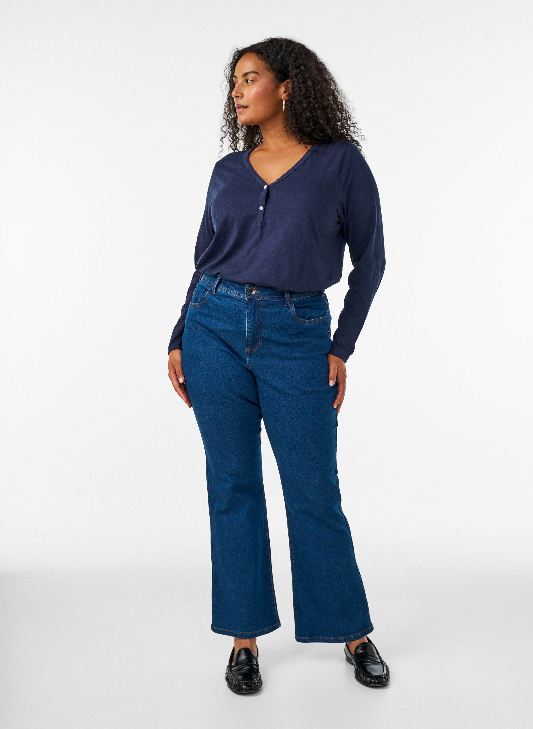 ZizziT-shirt met lange mouwen, V-hals en knopen, Blauw, Model image number 1