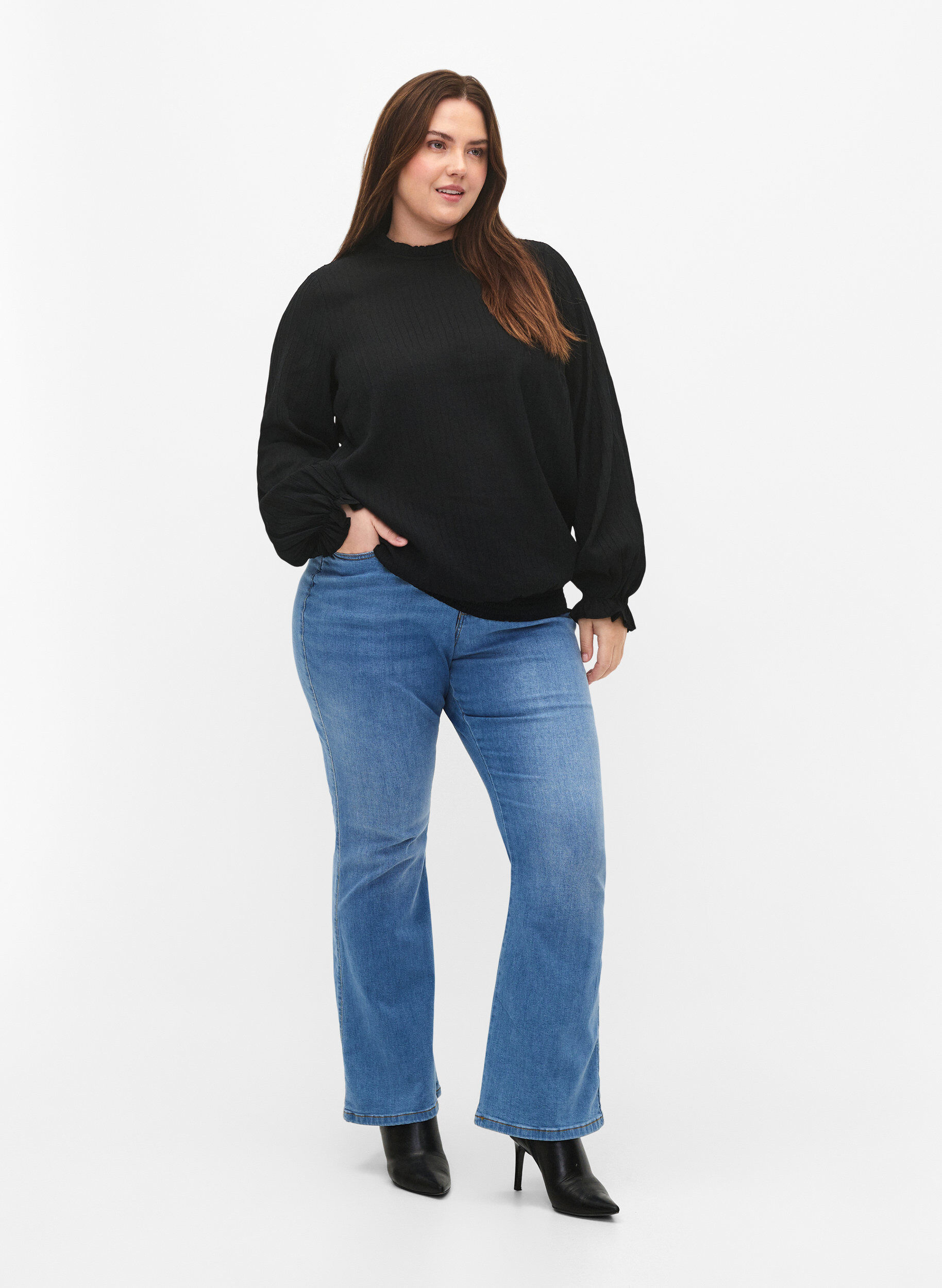 Zizzi Smok blouse met ruches en textuur, Black, Model image number 2