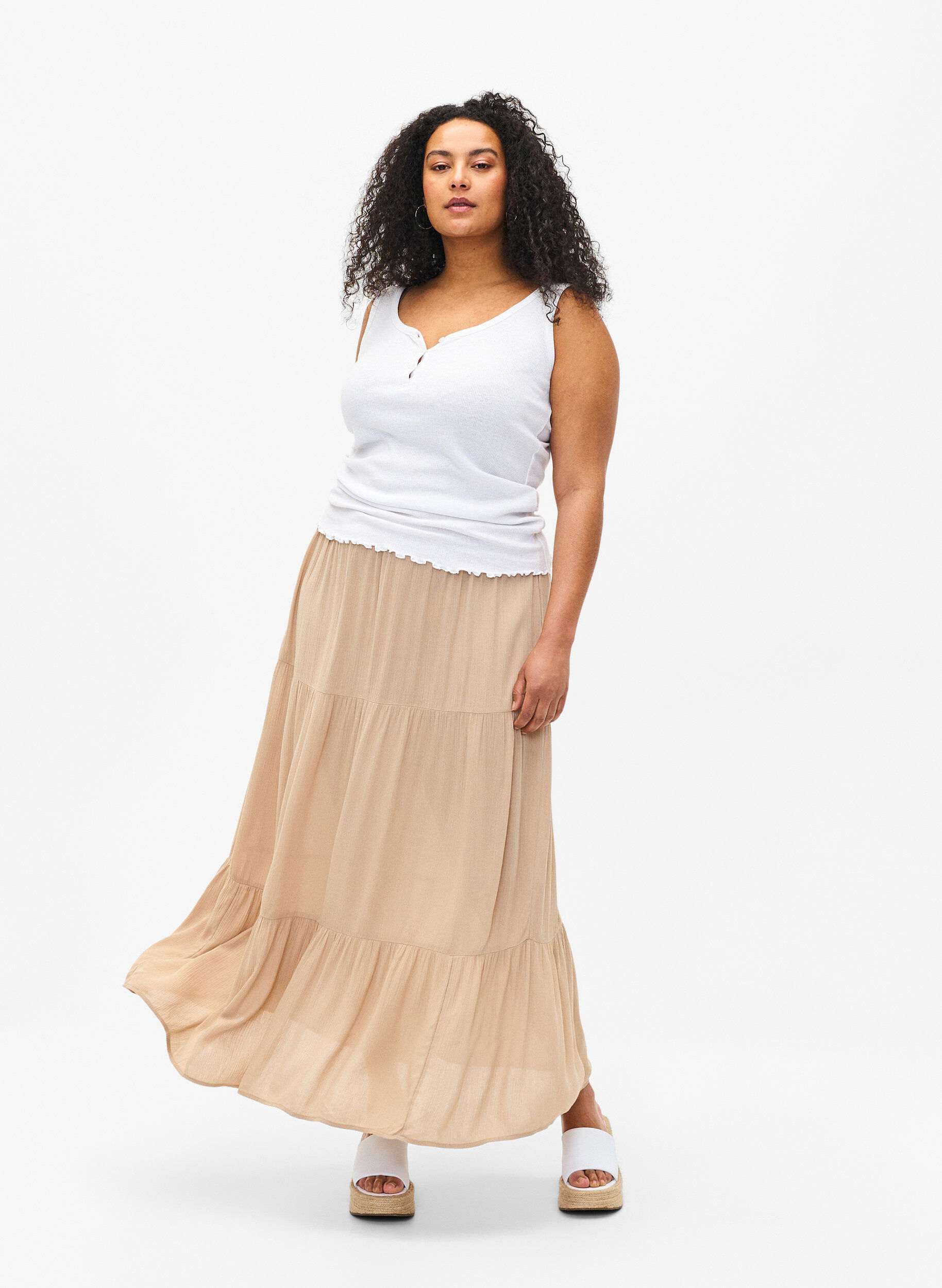Zizzi Lange rok met elastiek in de taille, Beige, Model image number 0